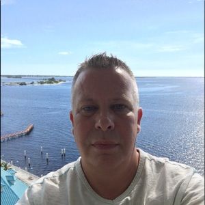 Meet your Posher, Fred